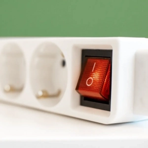 Шнуры и удлинители