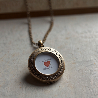 Медальон СФР